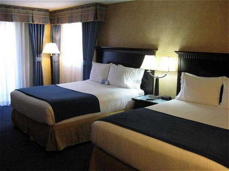 Holiday Inn Express Grover Beach-Pismo Beach Area, An Ihg Hotel Room photo