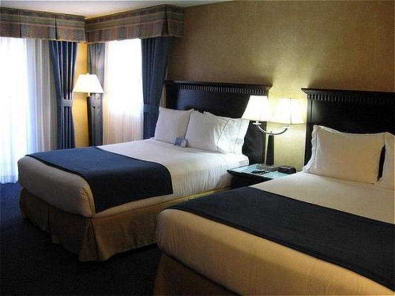 Holiday Inn Express Grover Beach-Pismo Beach Area By Ihg Room photo