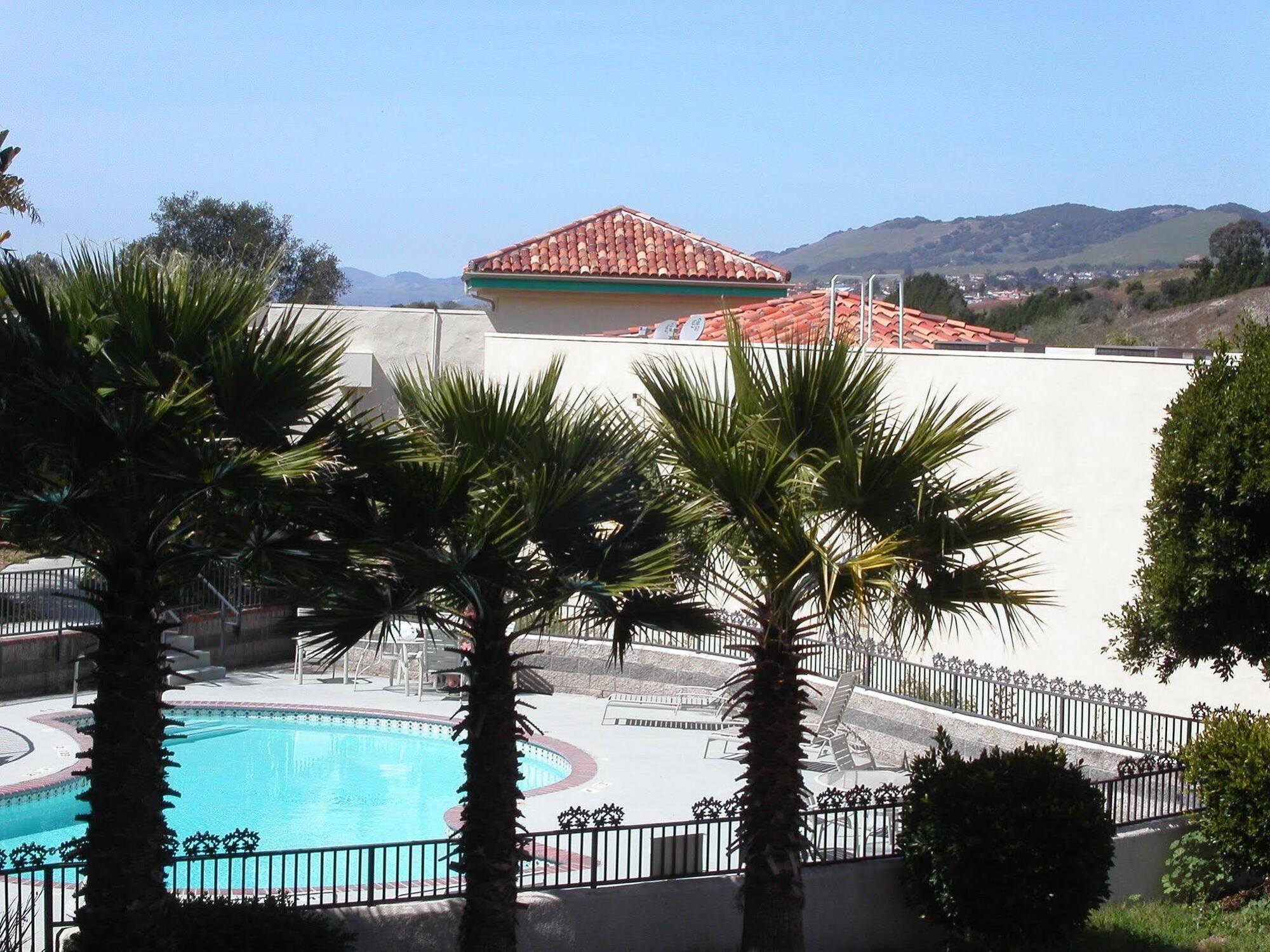 Holiday Inn Express Grover Beach-Pismo Beach Area By Ihg Exterior photo